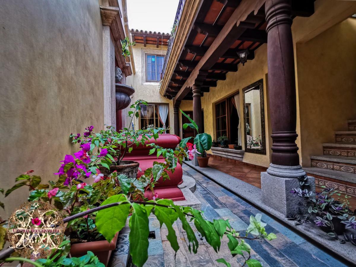 Central Bougainvillea Antigua Esterno foto